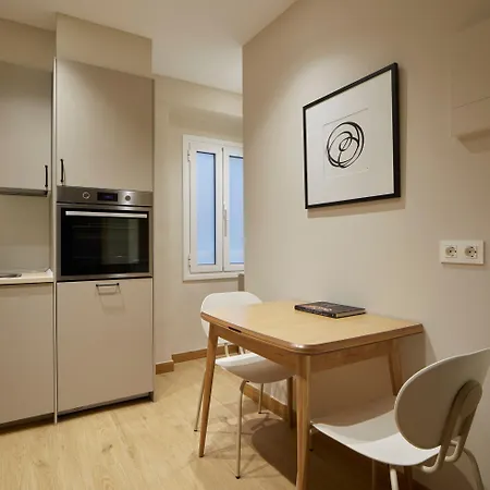 Apartment Laztana By Feelfreerentals *