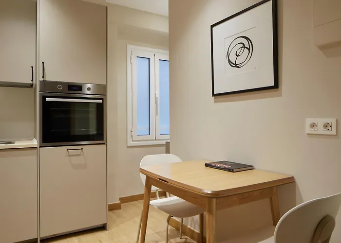 Apartment Laztana By Feelfreerentals *